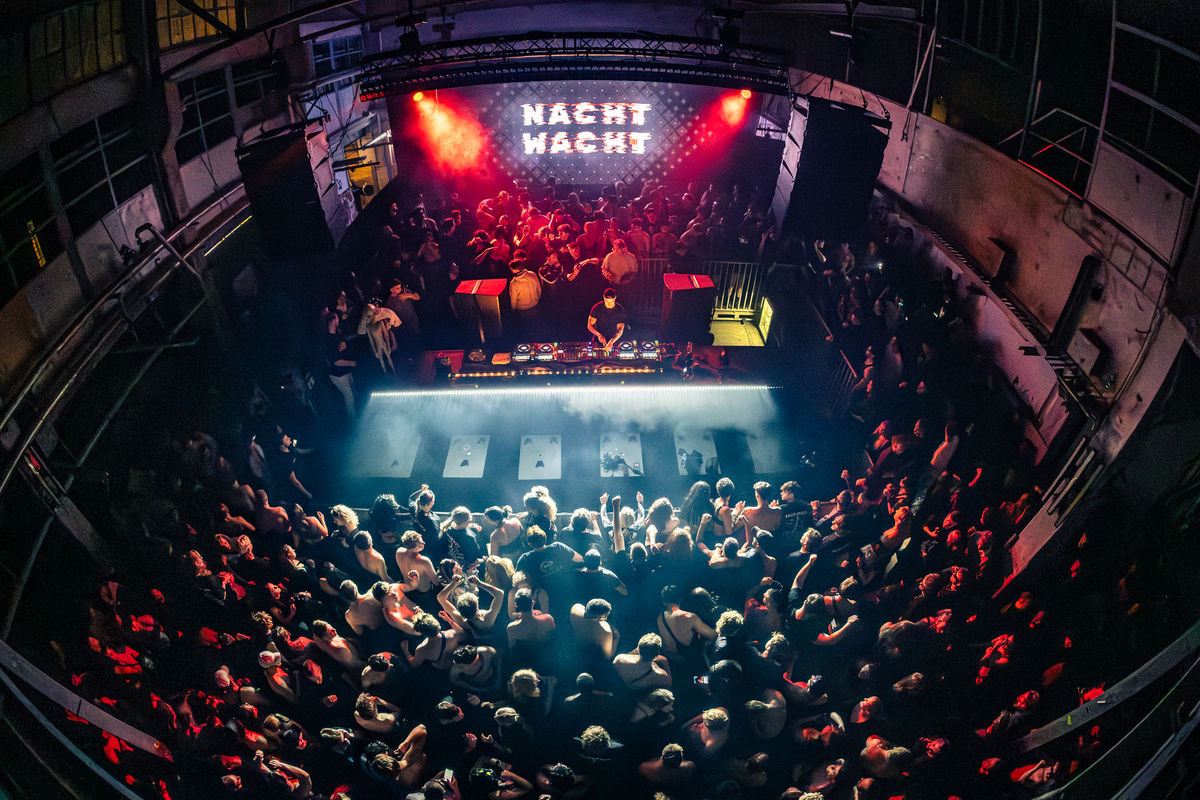 Loading... just a sec